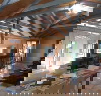 Treetops Accommodation Montville