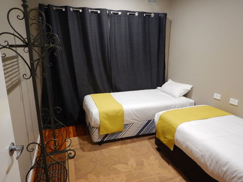 Manera Heights Apartment Motel - Phillip Island Accommodation 4