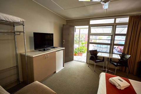 Anchorage Motor Inn - Phillip Island Accommodation 2