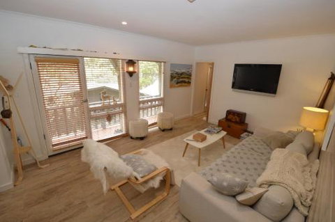 Karas 10 - Phillip Island Accommodation 0