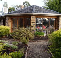 Magdala Motor Lodge  Lakeside Restaurant - Phillip Island Accommodation