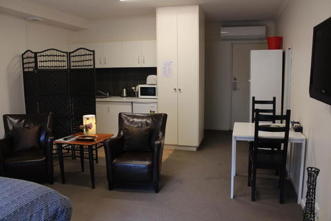 Box Hill Studio Apartment 2 - Phillip Island Accommodation 2