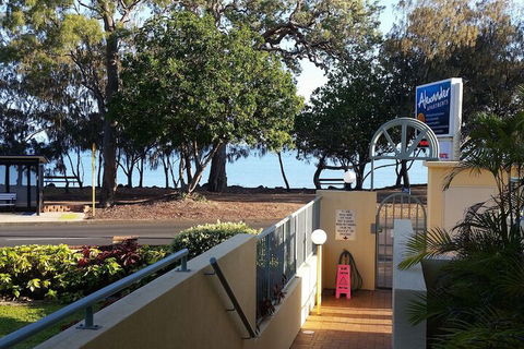 Alexander Beachfront Apartments - Phillip Island Accommodation 3