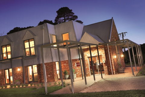 Cleveland Winery - Phillip Island Accommodation 1