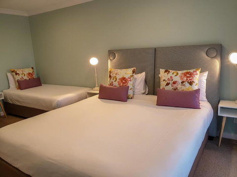 Nagambie Waterfront Motel - Phillip Island Accommodation 1