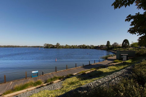 Nagambie Waterfront Motel - Phillip Island Accommodation 4