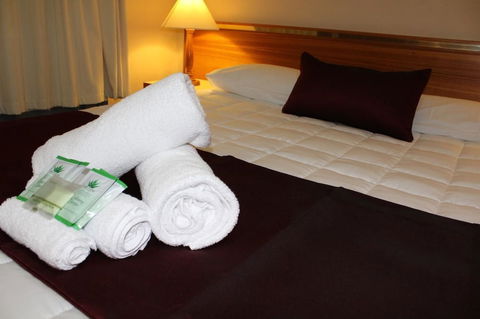 Tabourie Lake Motel - Phillip Island Accommodation 5