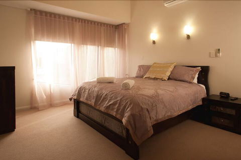 Albany Waves - Phillip Island Accommodation 6