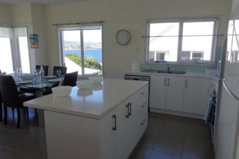 Chapman Street Townhouse Bellerive HobartTasmania - Phillip Island Accommodation 3