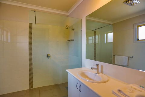 Murray Waters Motor Inn & Apartments - Phillip Island Accommodation 5