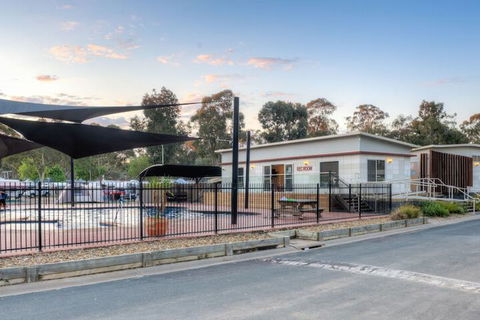 NRMA Echuca Holiday Park - Phillip Island Accommodation 6