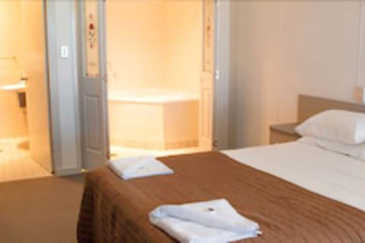 Boeill Creek NSW Phillip Island Accommodation