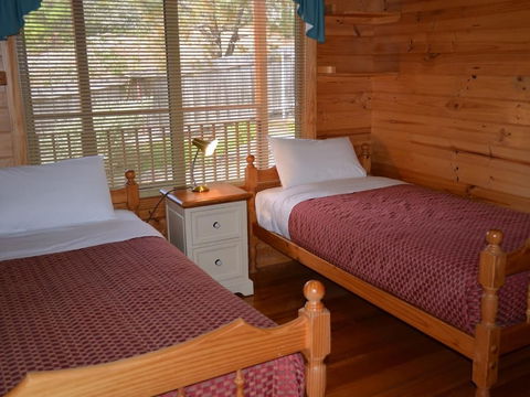 Coles Bay House - Phillip Island Accommodation 3