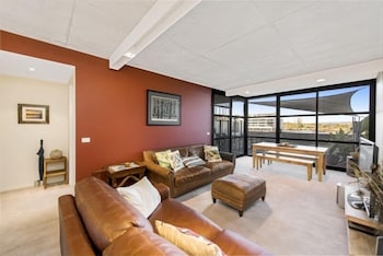 Accommodate Canberra - Dockside - Phillip Island Accommodation 4