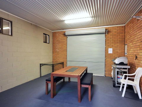 The Studio On The Lake At Fishing Point Lake Macquarie Honestly Put The Line In & Catch Fish - Phillip Island Accommodation 5