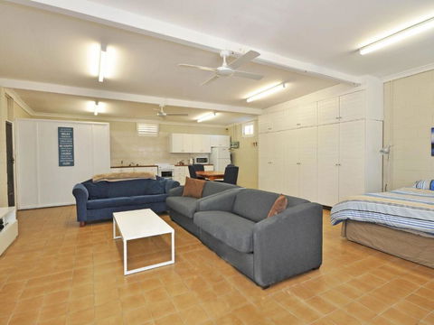 The Studio On The Lake At Fishing Point Lake Macquarie Honestly Put The Line In & Catch Fish - Phillip Island Accommodation 1