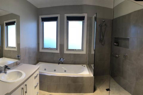 Abalina Cottages, Rotary Drive - Phillip Island Accommodation 4