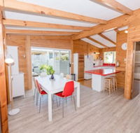 Acacia Cottage - Phillip Island Accommodation