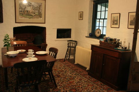 Brickendon - Phillip Island Accommodation 3