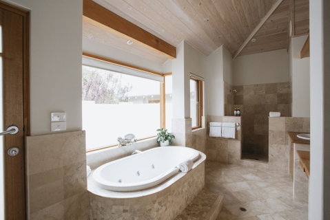 Yallingup Villas - Phillip Island Accommodation 4