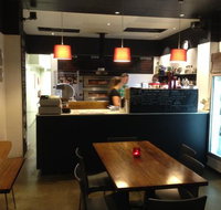 10 on Main Pizza House