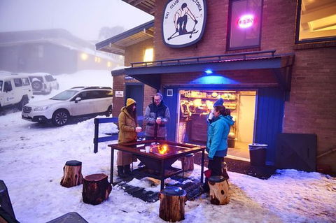 The Whitt Restaurant At Mount Buller - Phillip Island Accommodation 0
