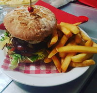 Upper Murray Pizza  Cinema - Phillip Island Accommodation