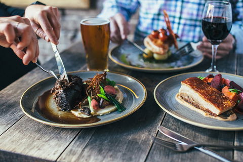 Cooper's Hotel - Phillip Island Accommodation 0