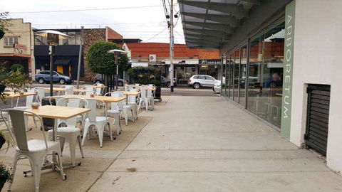 Arboretum Kitchen & Pantry - Phillip Island Accommodation 0