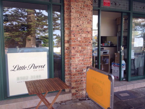 Little Parrot - Phillip Island Accommodation 0