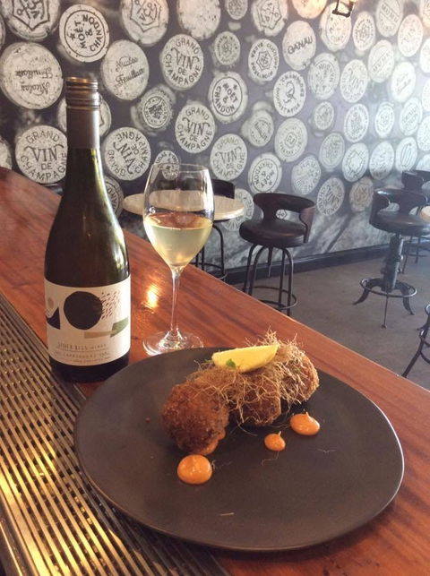 Clapham Junction Wine Bar Provisions - Phillip Island Accommodation 0