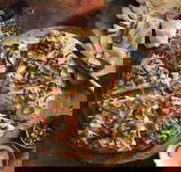 Domino's - Innisfail - Phillip Island Accommodation