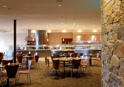 Sanctuary Lakes Hotel - Phillip Island Accommodation 0