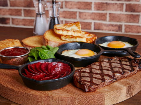 Rashays - Casual Dining - Woden - Phillip Island Accommodation 2