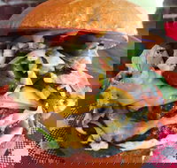 Mum's Burger Kitchen - Phillip Island Accommodation