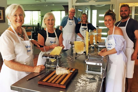 Life's A Feast - Phillip Island Accommodation 0