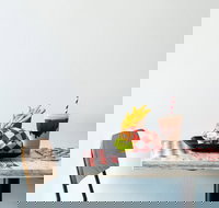 Sideshow Burgers - Phillip Island Accommodation