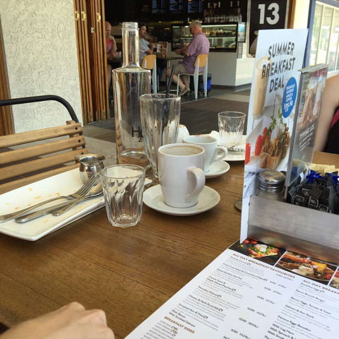 The Coffee Club - Grand Hotel - Gladstone - Phillip Island Accommodation 0