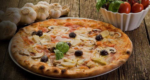 Alex's Pizza - Phillip Island Accommodation 0