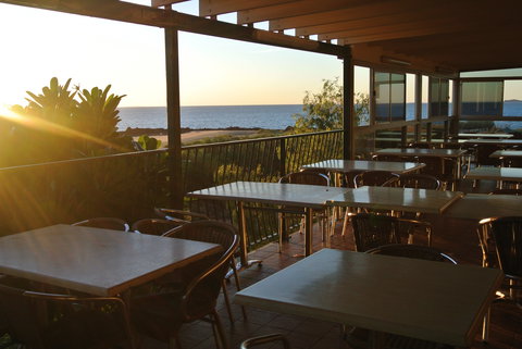Samson Beach Tavern - Phillip Island Accommodation 1