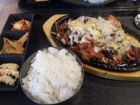 Yummy Plus - Phillip Island Accommodation 0