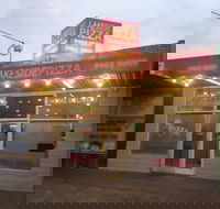Lakeside Pizza - Phillip Island Accommodation