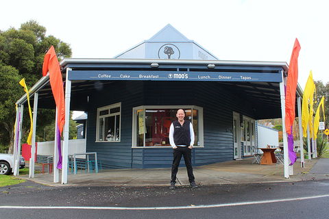 Moos At Meeniyan - Phillip Island Accommodation 0