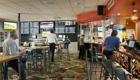 Palmwoods Hotel - Phillip Island Accommodation 6