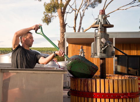 Izway Wines - Phillip Island Accommodation 0