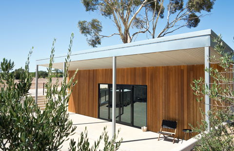 Izway Wines - Phillip Island Accommodation 1