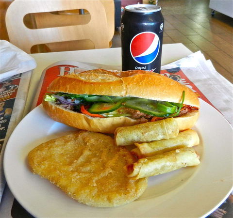 VN Wrap 'n' Roll - Sunshine North - Phillip Island Accommodation 0