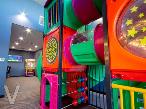 V Hotel - Phillip Island Accommodation 2