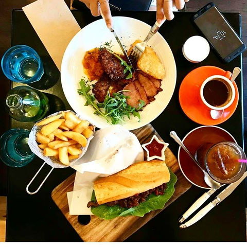 Handcraft - Phillip Island Accommodation 0