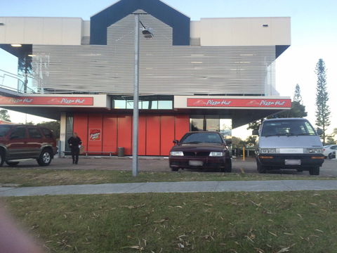 Pizza Hut - Runaway Bay - Phillip Island Accommodation 0